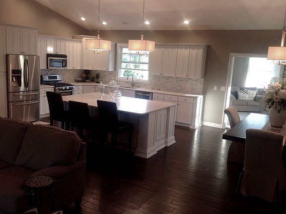 Kitchen & dining view