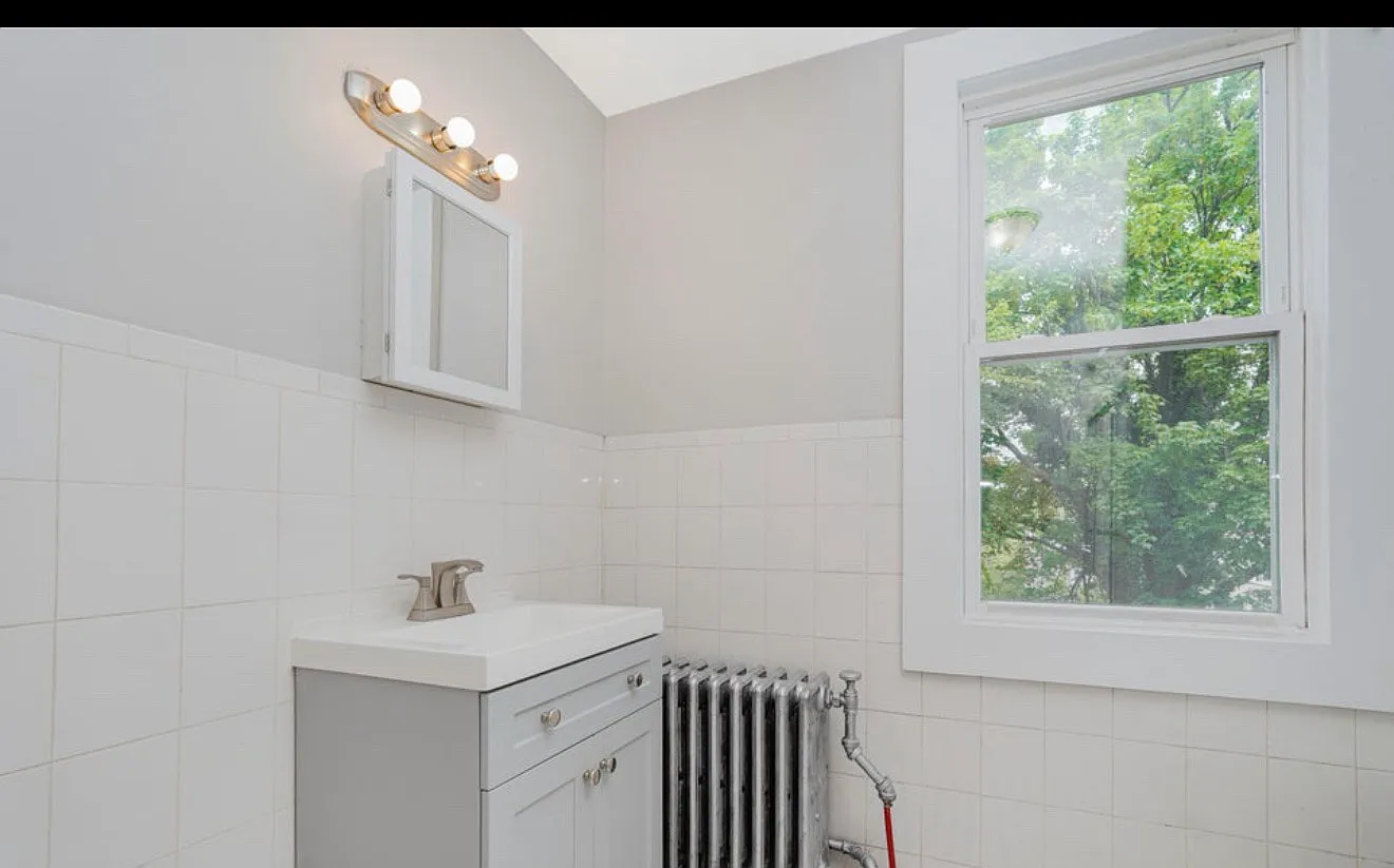 3 bed, $3,577 — Photo 4