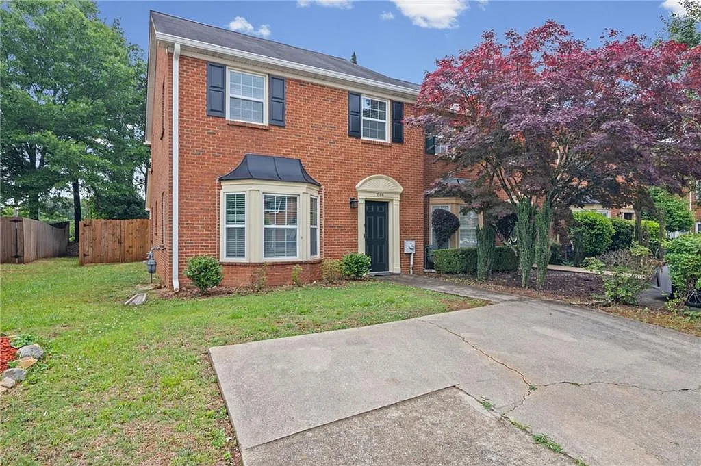 3 bed, 3.0 bath, 1508 sqft, $2,700 — Photo 3