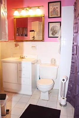 Sold by R New York | media 23