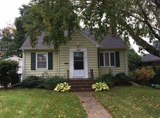 107 Liberty St, Beaver Dam, WI 53916