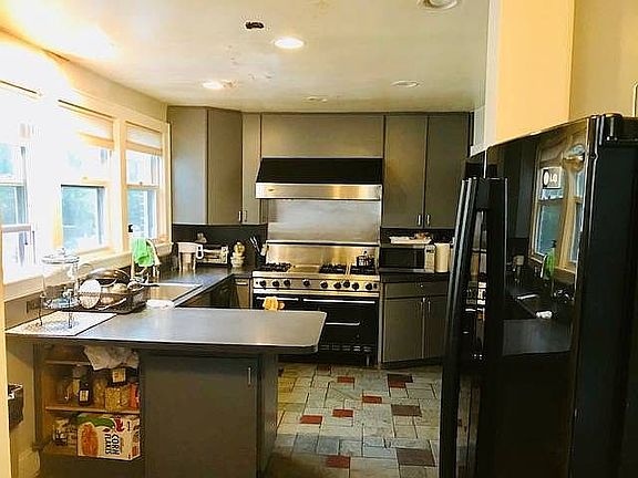 3rd image of 8691 Palo Alto St