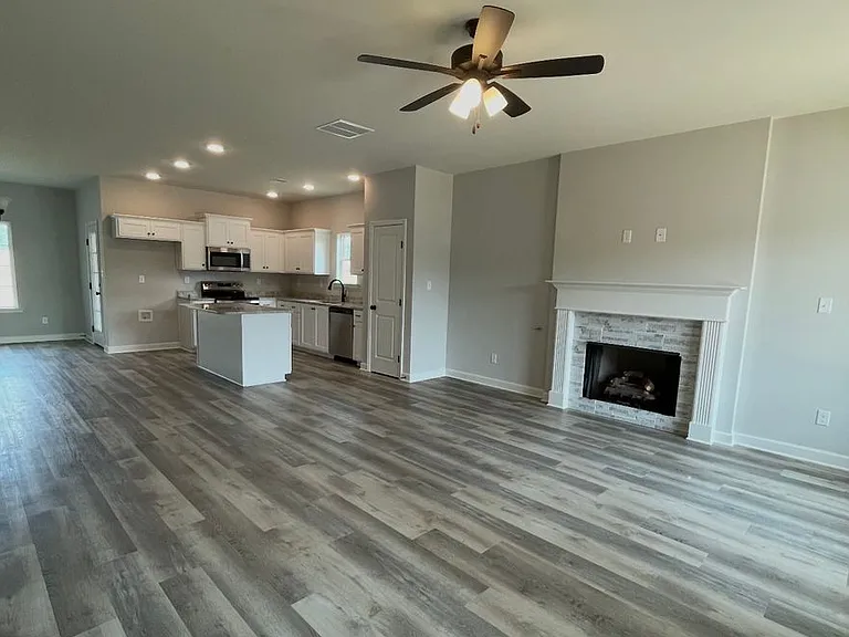 6390 Jameson Cv — Photo 3