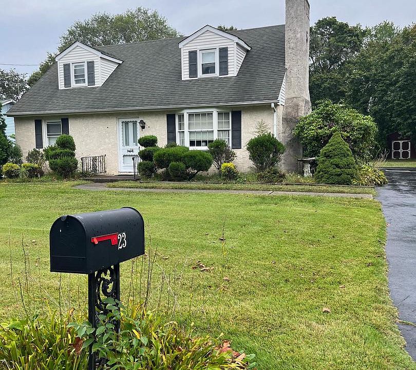 1st image of 23 Genova Ave