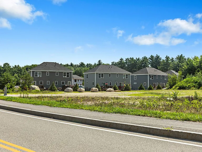 5 Anglers Rd — Photo 32