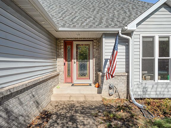 2nd image of 332 W Hamilton Avenue