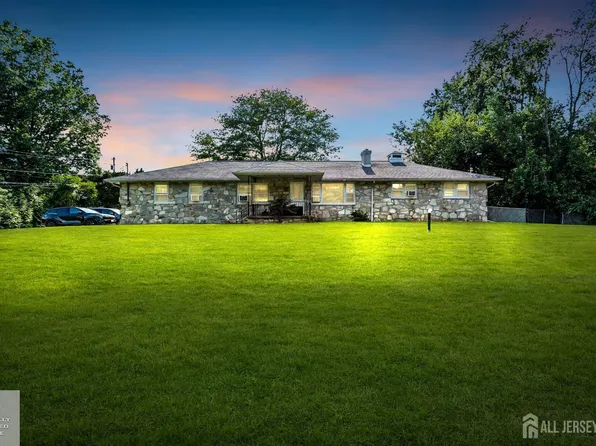 556 Spotswood Englishtown Rd, Monroe Township, NJ 08831