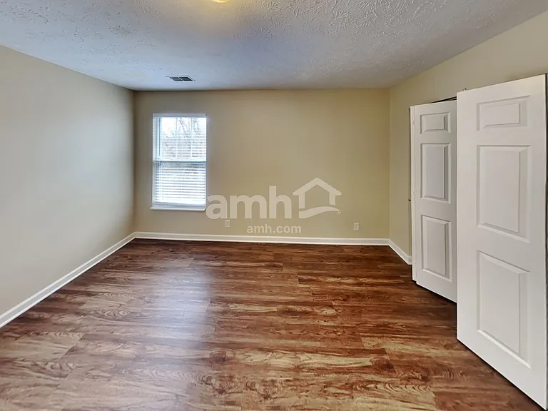 119 Crestwood Ln — Photo 20