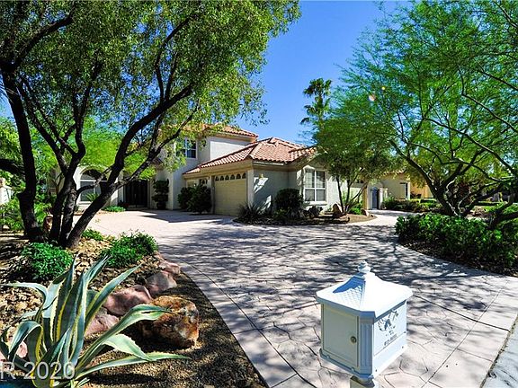 2nd image of 8117 Golfers Oasis Dr