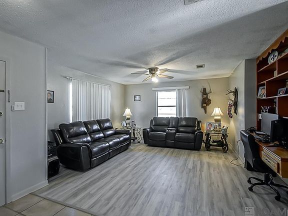 2nd image of 8522 Lebeau Rd