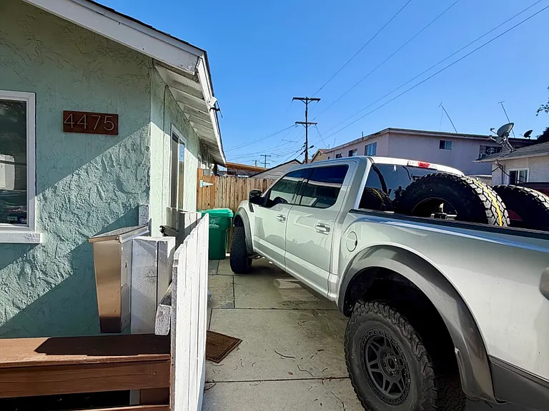 4475 Orange Ave — Photo 37