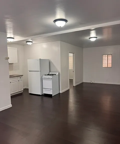 3711 S Western Ave #9 — Photo 9