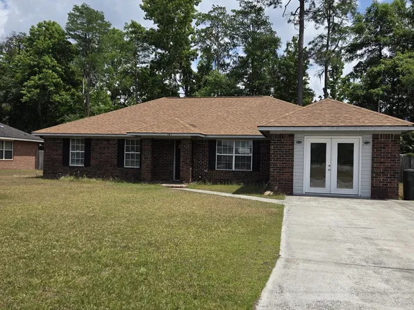 945 Ruth Dr, Hinesville, GA 31313