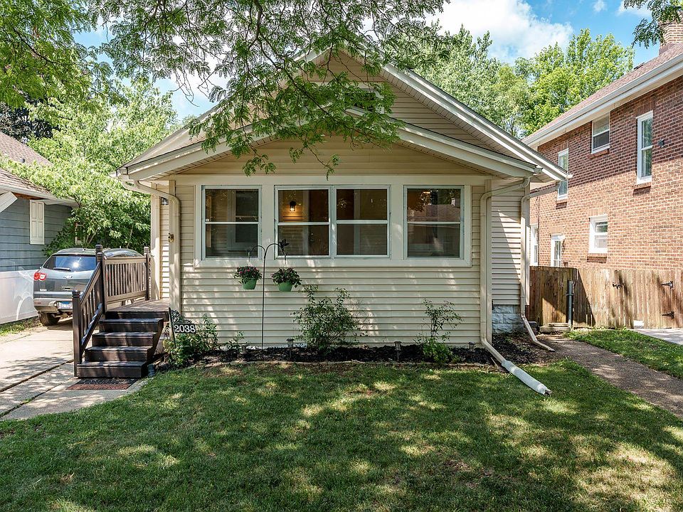 1st image of 2038 Douglas St