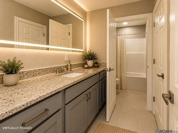 2nd image of 10021 Avenue B