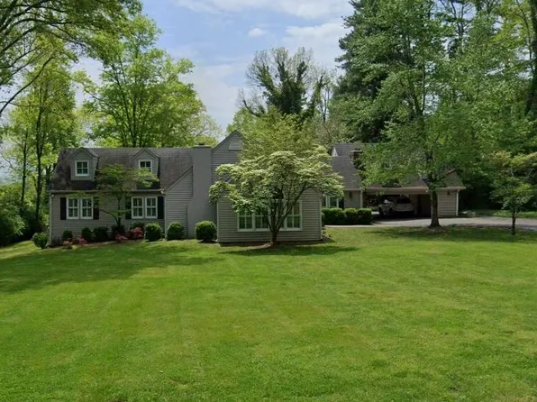 206 Robin Hood Trl, Lookout Mountain, GA 30750