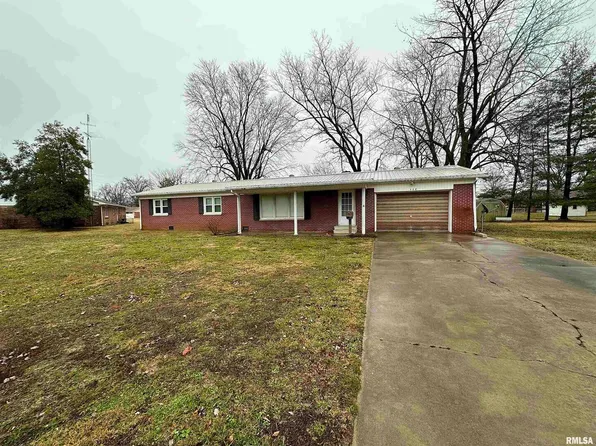 308 Montgomery Cir, Carmi, IL 62821