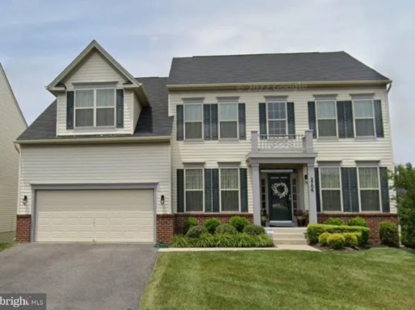 2706 Sir Michael Pl, Lanham, MD 20706