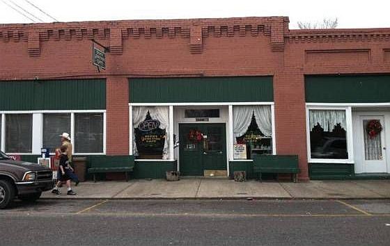 1st image of 106 Depot Ave