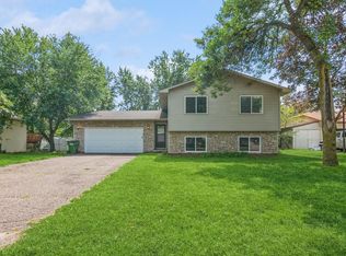 1432 121st Ave NW, Coon Rapids, MN 55448