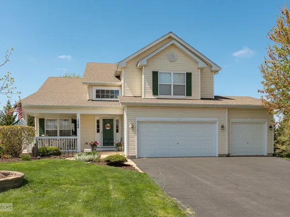 1744 Diamond Creek Ln, Aurora, IL 60503