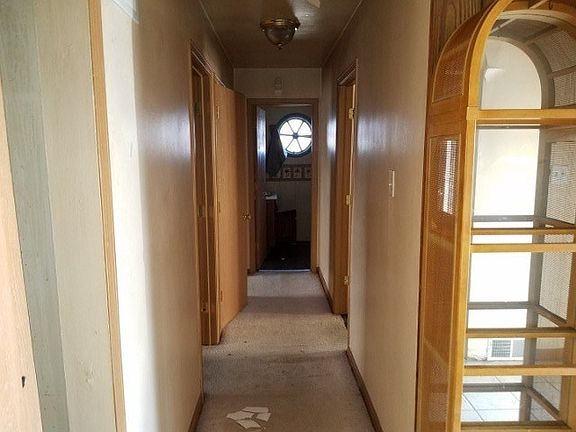 4th image of 1485 E Bourbonnais St