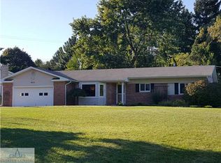 4910 River Ridge Dr, Lansing, MI 48917