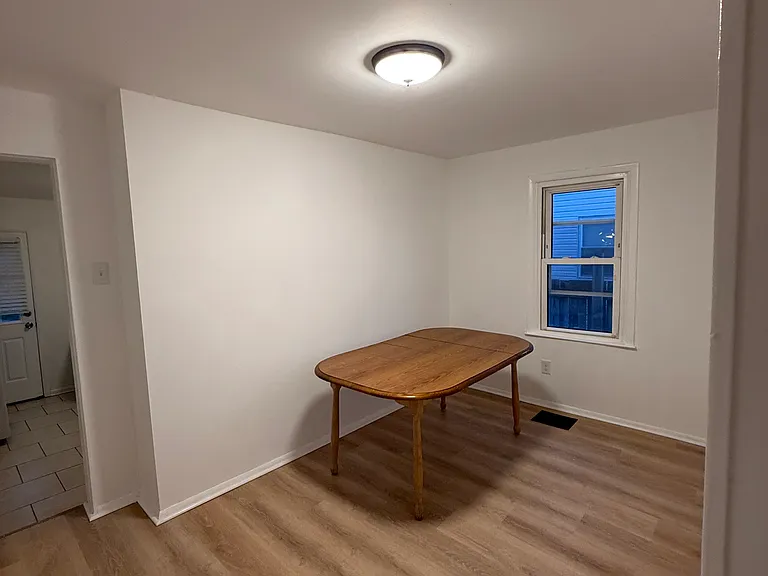 35 Harding Ave — Photo 11
