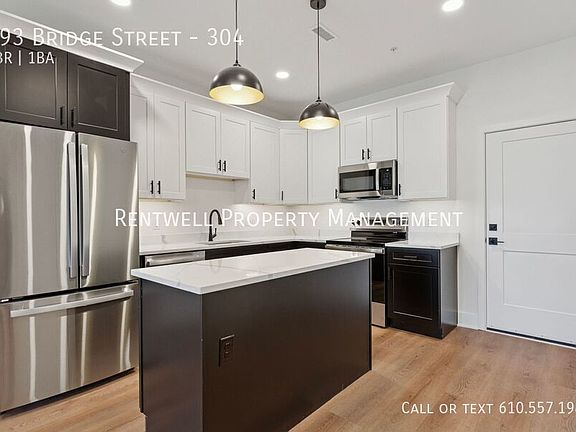 3rd image of 193 Bridge St #304