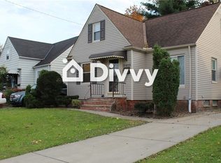18402 Lewis Dr, Maple Heights, OH