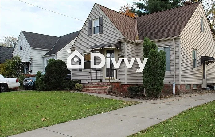 18402 Lewis Dr photo 1