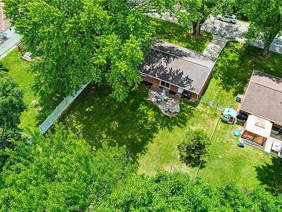 2nd image of 269 Upper Hillside Dr