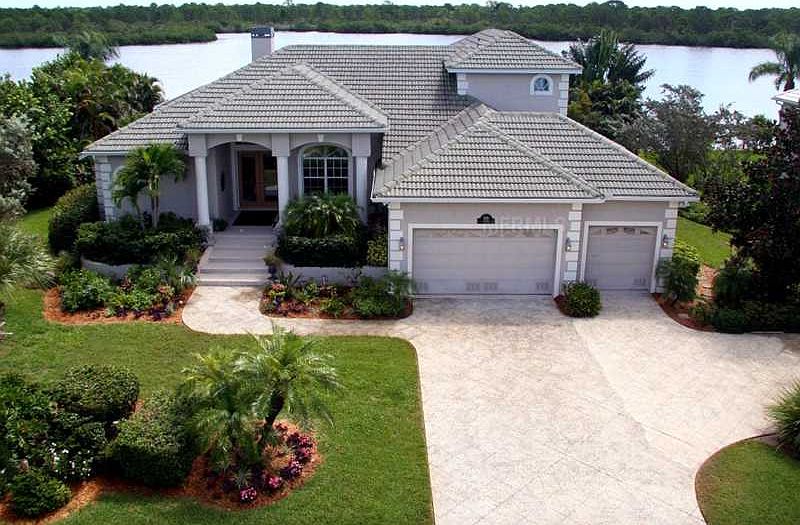 1st image of 390 Coral Creek Dr