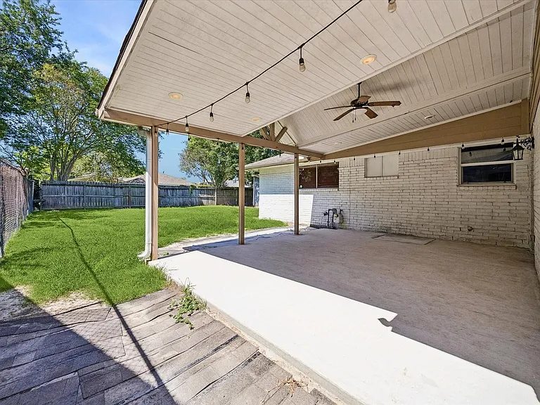 1526 Diplomat Way — Photo 10