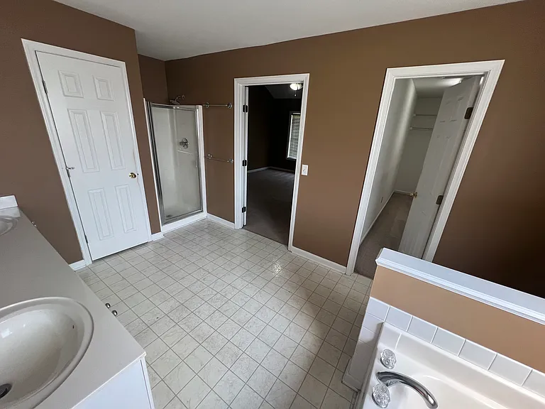 4461 Canterbury St — Photo 20