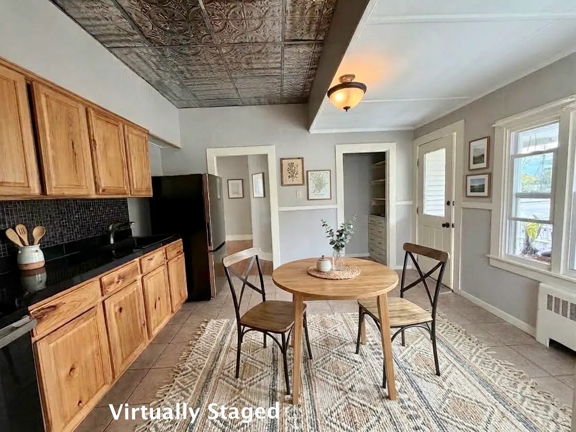 1 bed, 900 sqft, $1,800 — Photo 3
