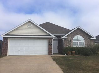 403 E Post Rd, Rogers, AR 72758