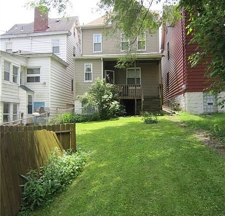3rd image of 2411 Riverview St