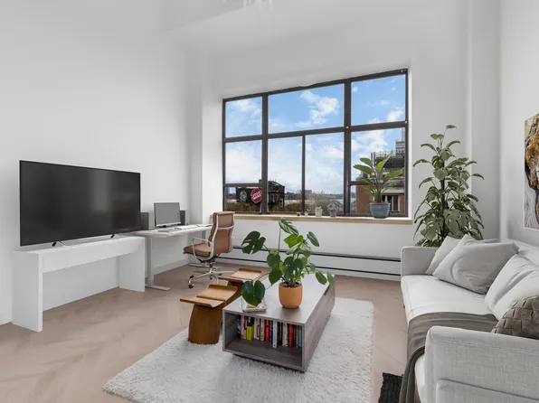 130 Barrow Street image 1 of 10