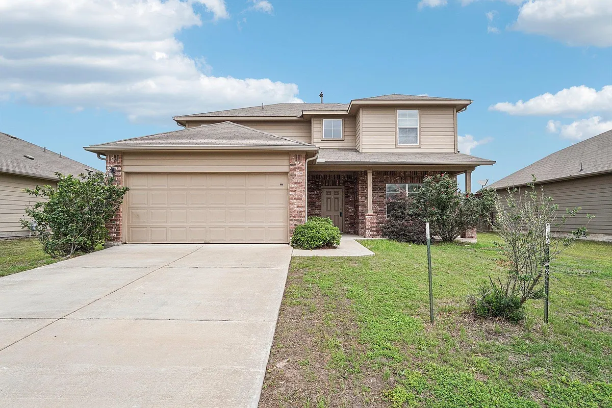 Building Photo - 223 Camellia Dr