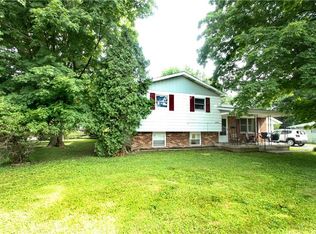 3707 Woodcliff Dr, Indianapolis, IN 46203