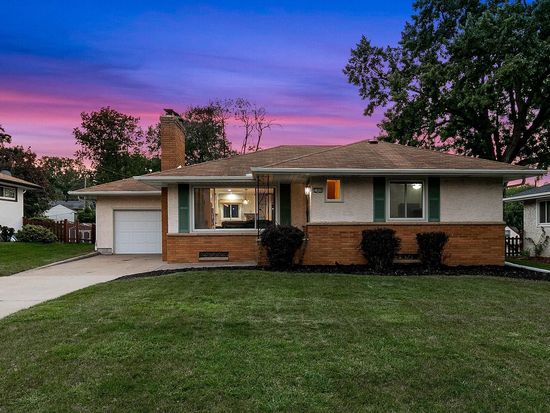 1409 Smith Ave S, West Saint Paul, MN 55118