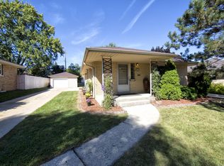 3451 S 55th St, Milwaukee, WI 53219