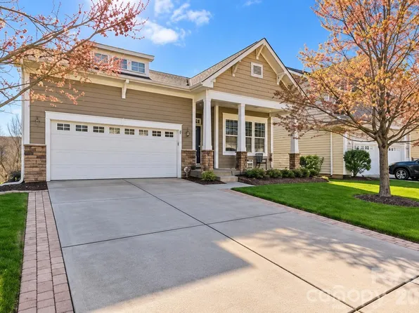 3009 Grande Heights Dr, Charlotte, NC 28269