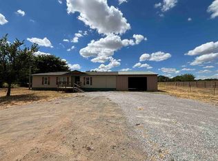 1569 NW Quanah Rd, Cache, OK 73527
