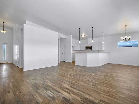 5th image of 3125 Crystal River Dr