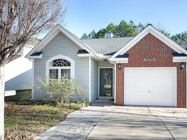 4824 Tommans Trl — Photo 2