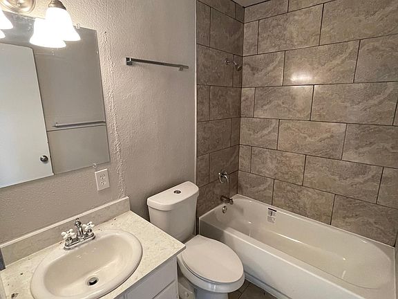 2nd image of 209 Zilla St #104