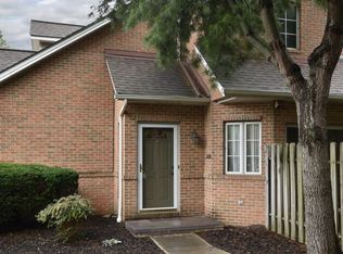3450 Briar Ridge Ct, Westlake, OH 44145