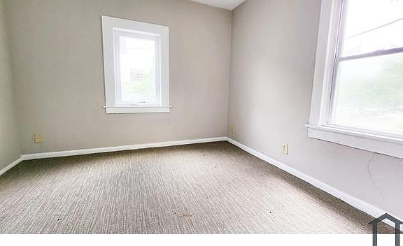 4th image of 7012 Berdelle Ave #1